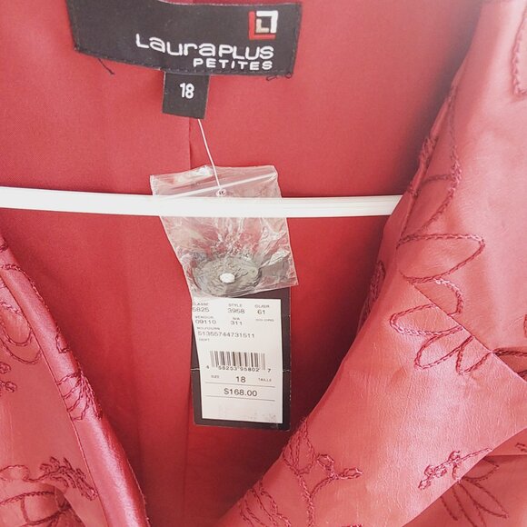 Blazer - Picture 3 of 3